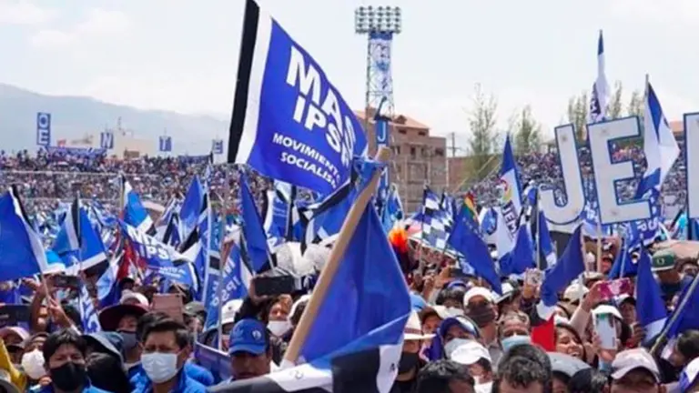 Una reuni&oacute;n de militantes del MAS. / AGENCIAS