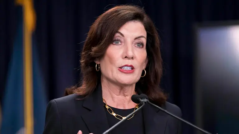 Imagen de archivo de la gobernadora estatal, Kathy Hochul. EFE