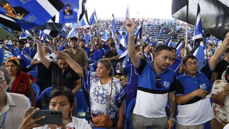 El Congreso del MAS, en Lauca &Ntilde;. APG