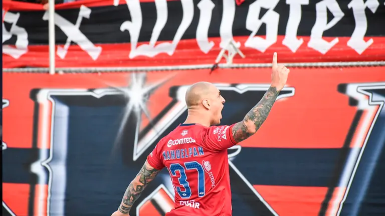Ariel Nahuelpan, tras el primer gol. DICO SOL&Iacute;S 