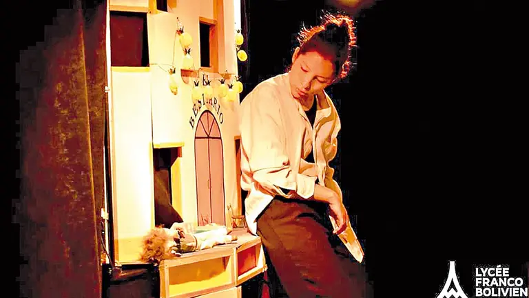 Una escena de la obra "En la cueva del lobo", que est&aacute; dentro la programaci&oacute;n del 
Fitnur./ COLEGIO FRANCO BOLIVIANO