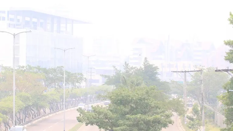 Foto de la contaminaci&oacute;n en el departamento de Santa Cruz./ APG