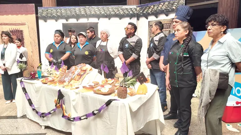 El lanzamiento de las rutas por Todos Santos, este 24 de octubre./ SHIRLEY VILLARROEL