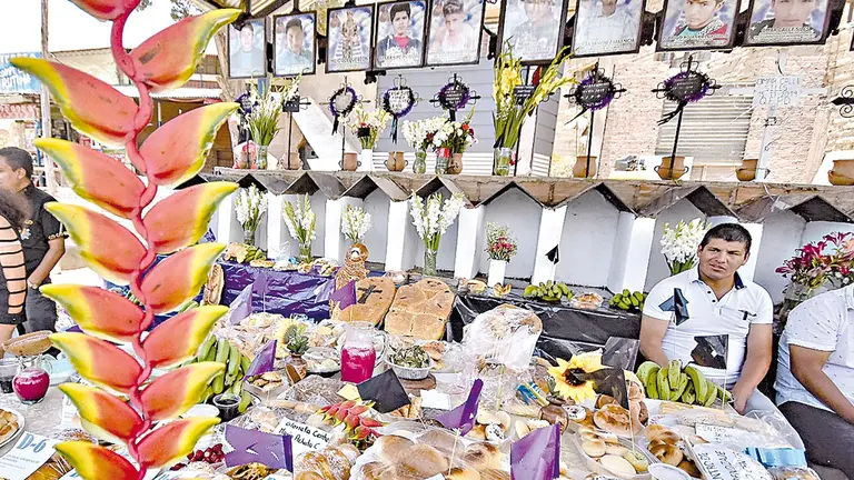 Mast'aku en memoria de los ca&iacute;dos en Huayllani, Sacaba./ DICO SOL&Iacute;S