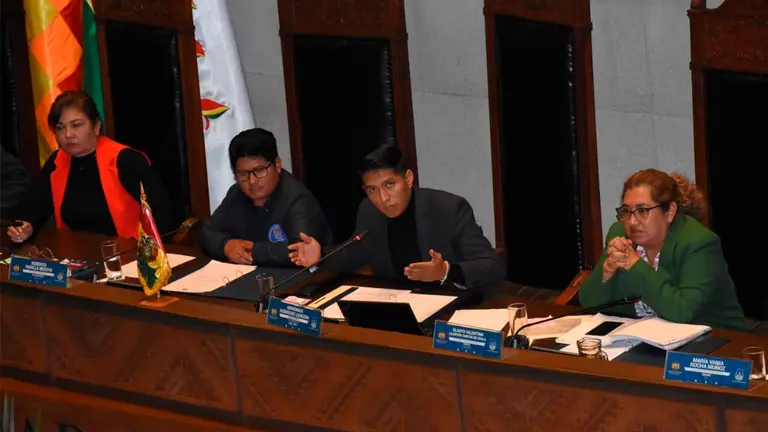 Sesi&oacute;n realizada la noche de este viernes. APG