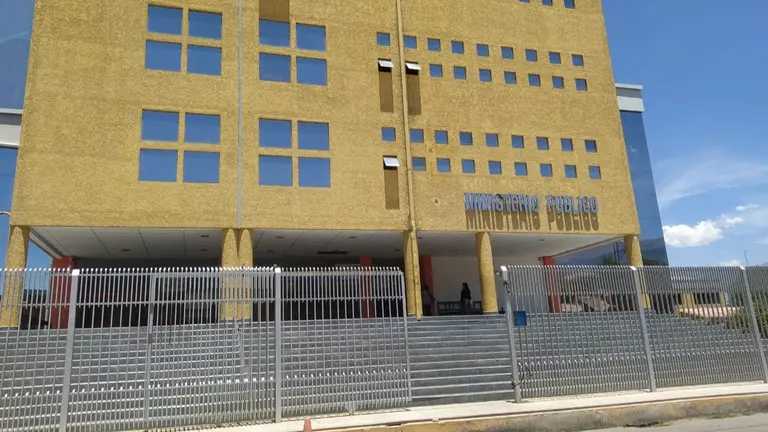 Frontis del edificio del Ministerio P&uacute;blico en Co&ntilde;a Co&ntilde;a, Cochabamba. DICO SOL&Iacute;S