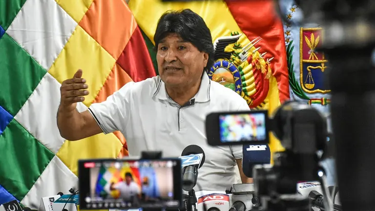 El l&iacute;der del MAS-IPSP, Evo Morales, durante una conferencia de prensa. DICO SOL&Iacute;S