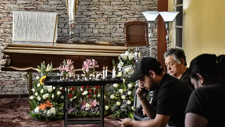 Velorio de Nelson, el prestamista asesinado en Colcapirhua. DICO SOL&Iacute;S