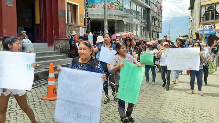 La mayor&iacute;a de las manifestantes fueron mujeres./ TOMADA DE ERBOL