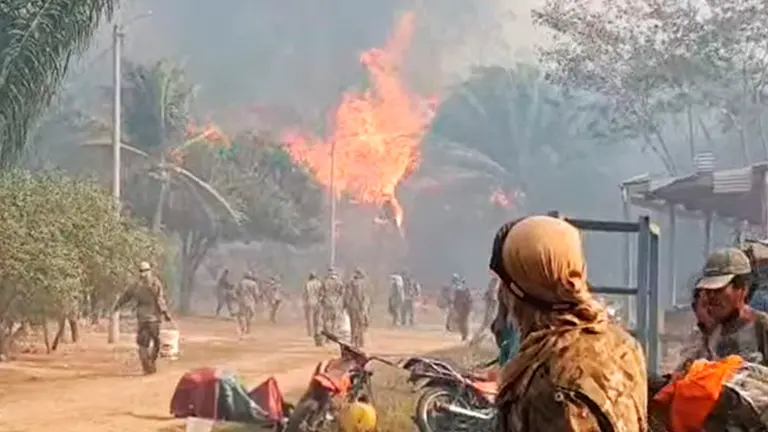 Fuego, vientos y humo atacan a la comunidad ind&iacute;gena. Foto/captura video R&iacute;o Tv