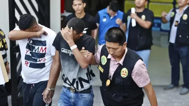 La Polic&iacute;a peruana apoyar&aacute; a Migraciones para la identificaci&oacute;n y captura de extranjeros en situaci&oacute;n irregular y de quienes han cometido delitos./ CORTES&Iacute;A GEC