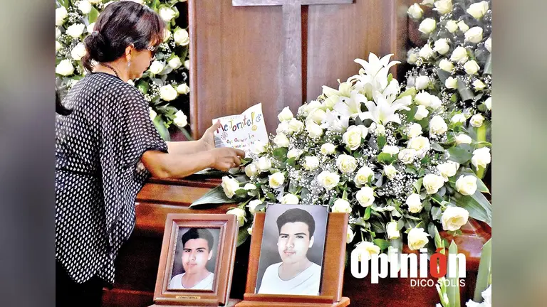 Velorio de Oscar, el premilitar que perdi&oacute; la vida en circunstancias dudosas./ DICO SOL&Iacute;S