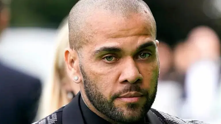 Dani Alves, en una de sus anteriores audiencias./ MARCA