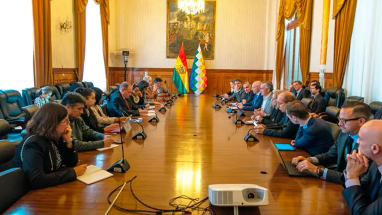 Reuni&oacute;n con autoridades de la Canciller&iacute;a boliviana./ TOMADA DE ERBOL