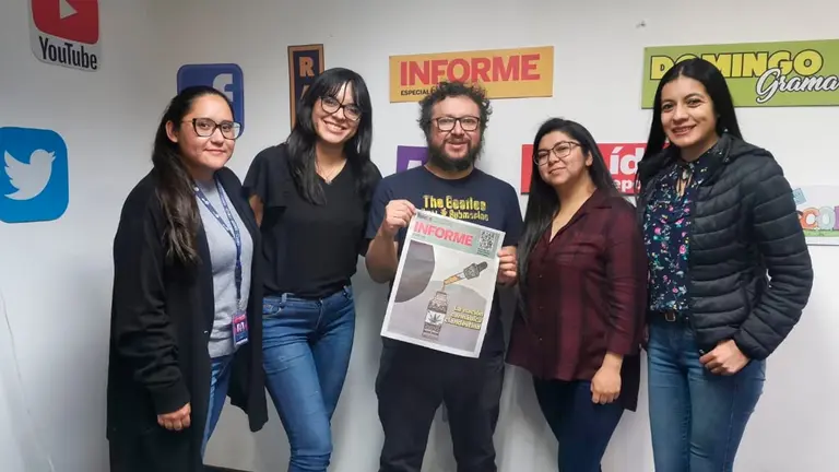 El equipo de OPINI&Oacute;N que realiz&oacute; el reportaje ganador./ OPINI&Oacute;N