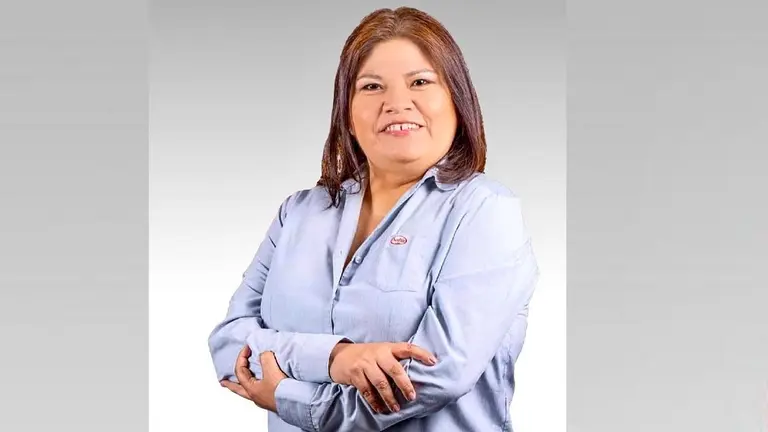Laura Lozano, 
la ingeniera qu&iacute;mica que 
lidera el marketing de Sof&iacute;a./ CORTES&Iacute;A