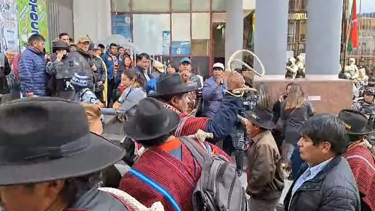 Sala Constitucional otorga en parte un Amparo al ala &lsquo;arcista&rsquo; para convocar a otro Congreso del MAS