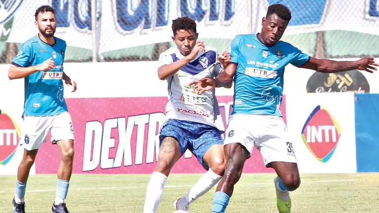 Una jugada de San Antonio, durante la final de la Copa Sim&oacute;n Bol&iacute;var./ APG
