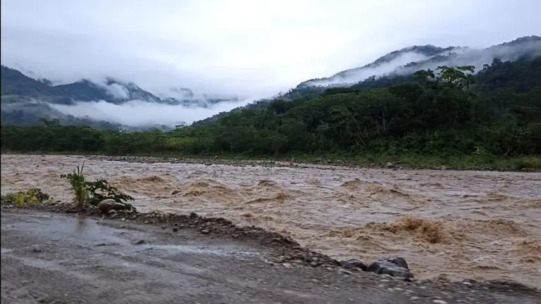 El caudal elevado de un r&iacute;o hacia el Tr&oacute;pico de Cochabamba./ ARCHIVO