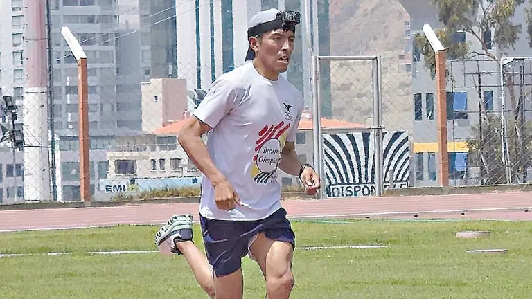 Una imagen de un entrenamiento de Garibay./ FACEBOOK H&Eacute;CTOR GARIBAY