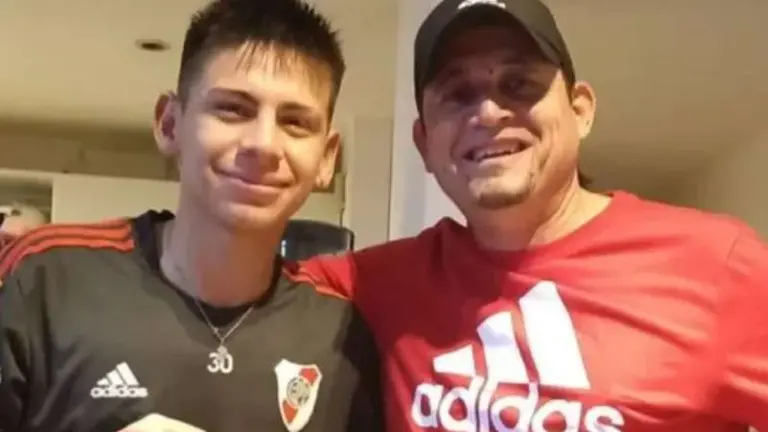 Daniel Brizuela y Claudio "Diablito" Echeverri. La p&aacute;gina millonaria.