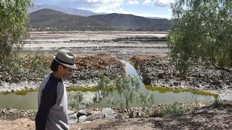 As&iacute; luce la laguna Alalay, sin maquinaria antes de A&ntilde;o Nuevo. DICO SOL&Iacute;S