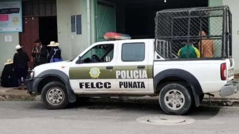 Veh&iacute;culo de la FELCC de Punata. RRSS