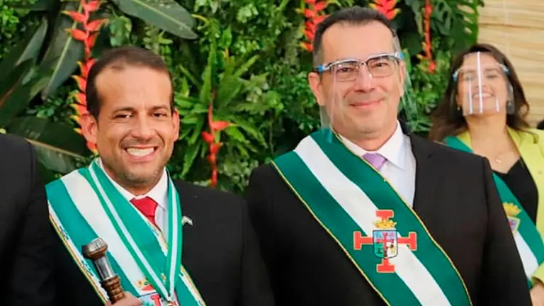 El gobernador y vicegobernador de Santa Cruz Luis Fernando Camacho y Mario Aguilera respectivamente./ APG
