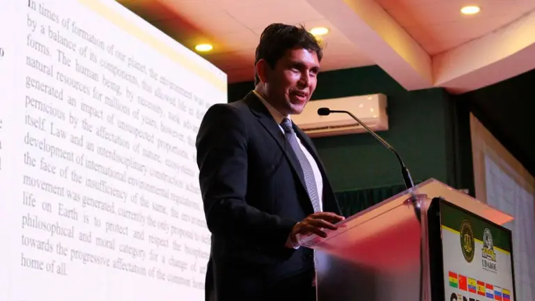 El ahora exmagistrado del TCP, Carlos Alberto Calder&oacute;n. TCP
