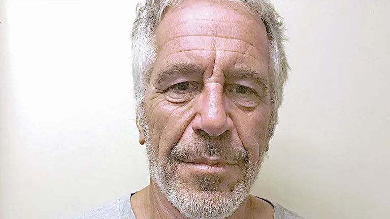 Imagen de archivo de Jeffrey Epstein tras su detenci&oacute;n./ NEW YORK STATE DIVISION OF CRIMINAL JUSTICE SERVICES
