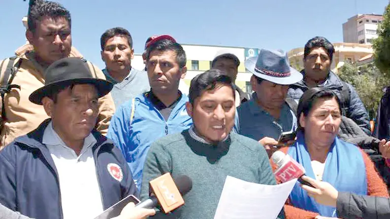Miembros del Pacto de Unidad en conferencia de prensa./ URGENTE.BO