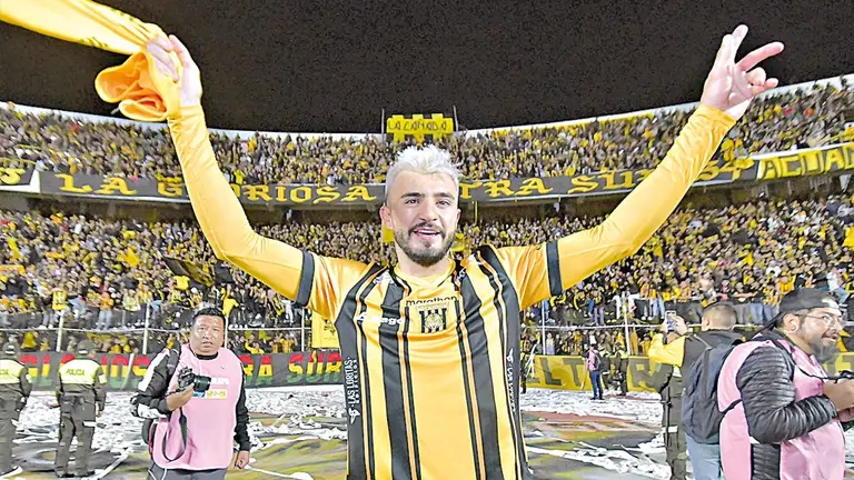 Triverio celebra el t&iacute;tulo 2023 de The Strongest./ APG