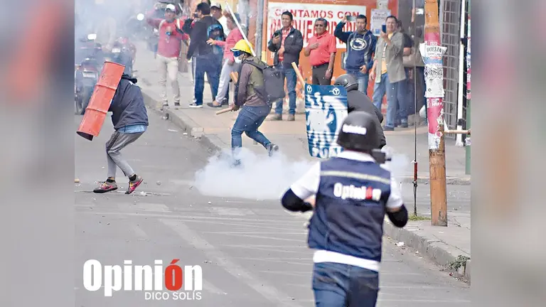 Periodista de OPINIÓN en cobertura durante los conflictos de 2019. / DICO SOLÍS