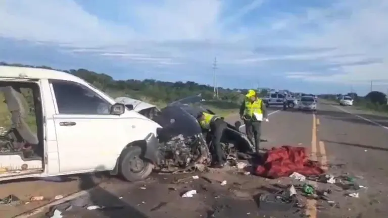 Escena lamentable en la que hubo muerte. Sucedi&oacute; en la carretera a Camiri. CAPTURA DE VIDEOS