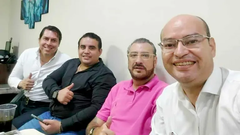 El diputado Erwin Bazán y Rómulo Calvo (der) en la audiencia./ CENTA REK