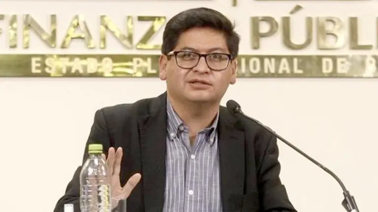 El ministro de Econom&iacute;a y Fianzas P&uacute;blicas, Marcelo Montenegro en conferencia de prensa./ OXIGENO.BO