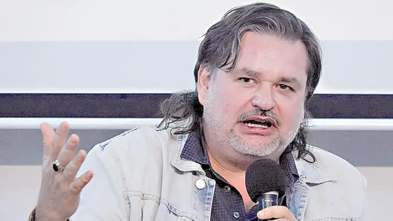 El reportero de M&eacute;xico Diego Enrique Osorno./ AGENCIAS