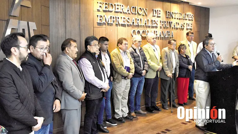 Los representantes de sectores empresariales de Cochabamba, este 1 de febrero./ NO&Eacute; PORTUGAL