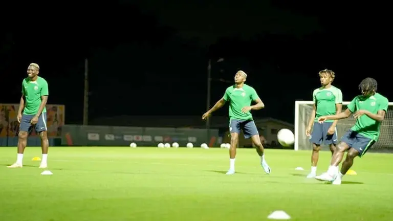 Jugadores de Nigeria en un entrenamiento./ ARCHIVO