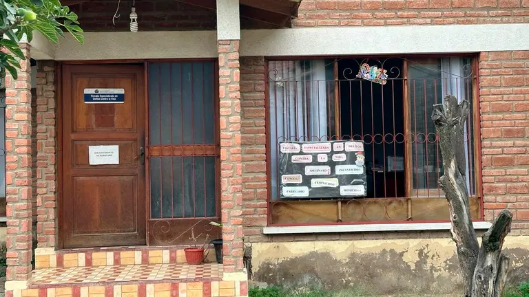 Oficina de la Fiscal&iacute;a donde fue trasladada la mujer autora del crimen. FGE