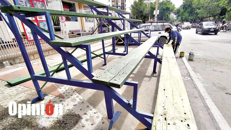 La instalaci&oacute;n de grader&iacute;as en la ruta del Corso de Corso. / DICO SOL&Iacute;S