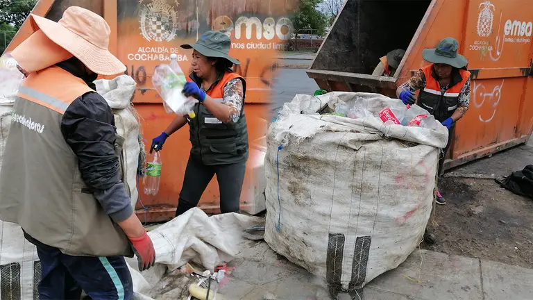 Ecorrecolectoras separan botellas PET en un punto verde. LUIS RODR&Iacute;GUEZ