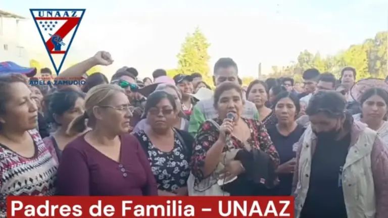 Pronunciamiento de padres de familia de la UNAAZ.. RRSS