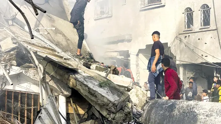 Escombros que quedaron luego del ataque israel&iacute; a Gaza./ FRANCE24