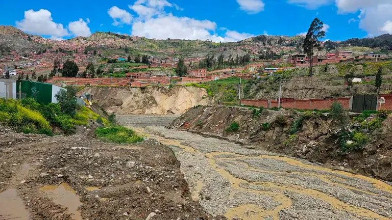 Vista del r&iacute;o Arce en La Paz. Urgentebo