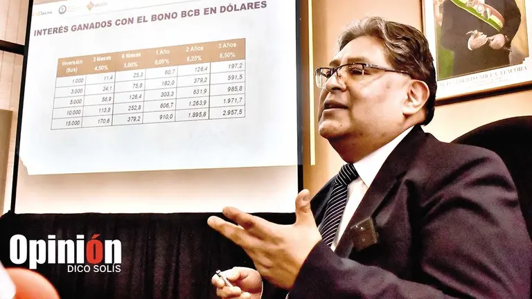 El presidente a.i. del BCB, Edwin Rojas, en Cochabamba, este 28 de febrero./ DICO SOL&Iacute;S