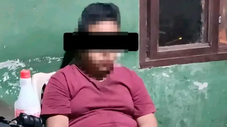 El ni&ntilde;o que fue secuestrado en Santa Cruz en custodia de la Polic&iacute;a. Eduardo del Castillo