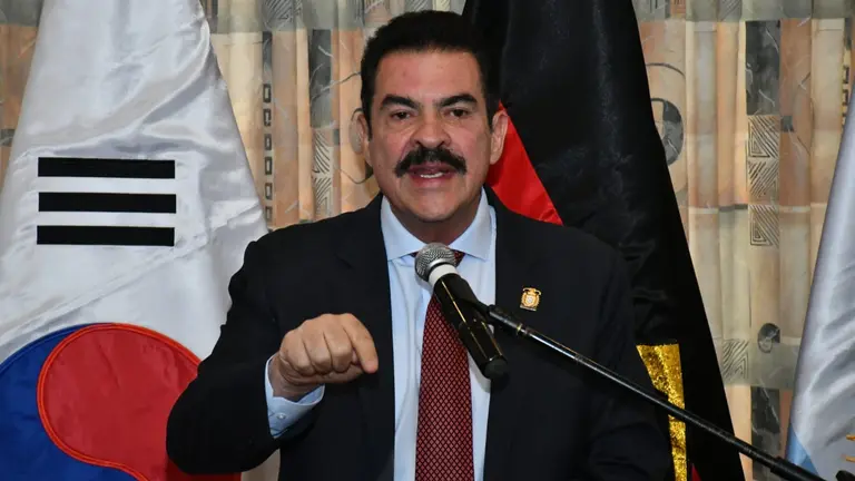 El alcalde de Cochabamba, Manfred Reyes Villa, desde La Paz. APG