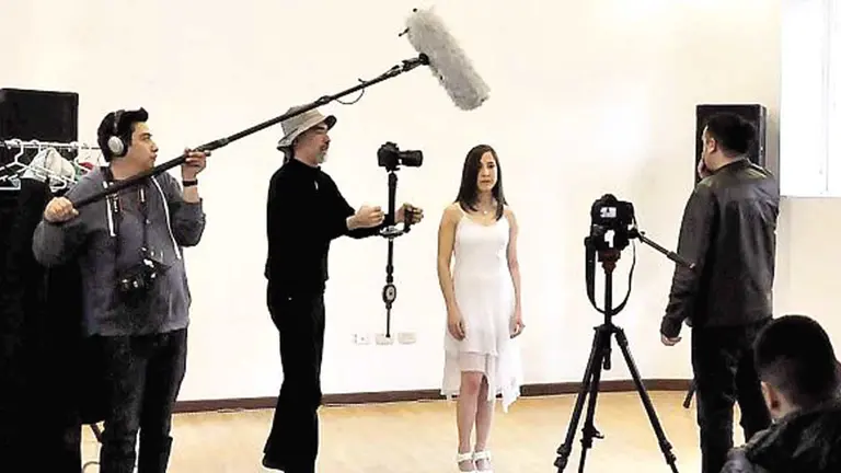 Un equipo rueda una producción cinematográfica./ ARCHIVO