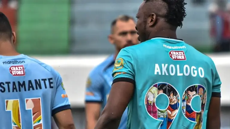 David Akologo, en el partido de Aurora ante Wilstermann. DICO SOL&Iacute;S